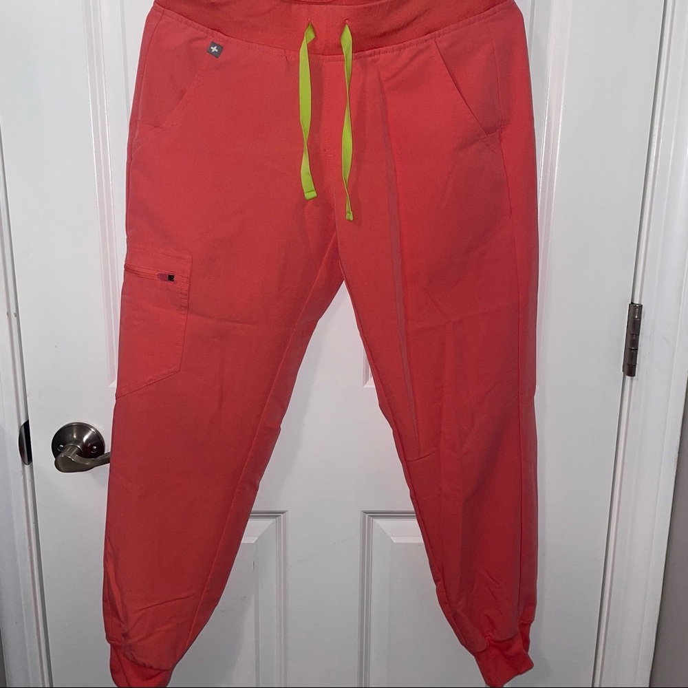 Figs Jogger Scrub Set - Hot Coral